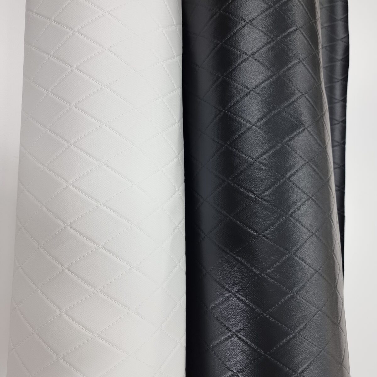 galonquiltsvartochvit