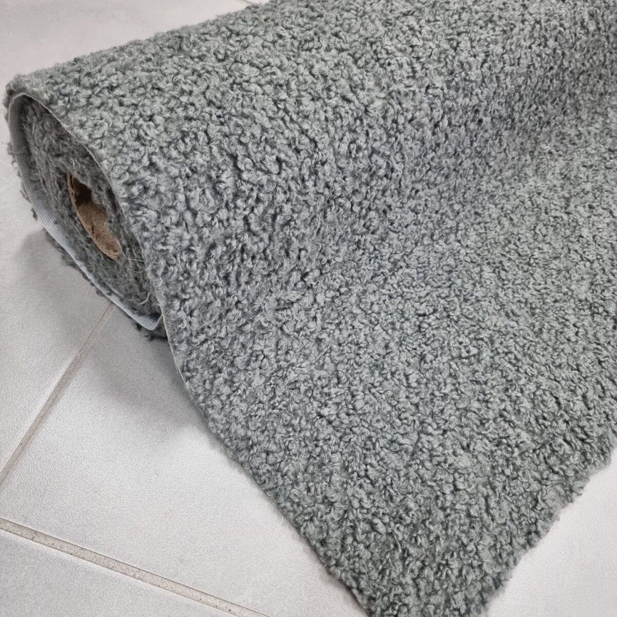 Möbelfårpäls ljusgrå